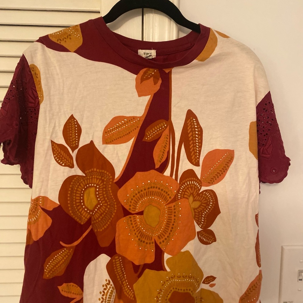 TINY Floral Short Sleeve Tee - Burgundy and Orange
